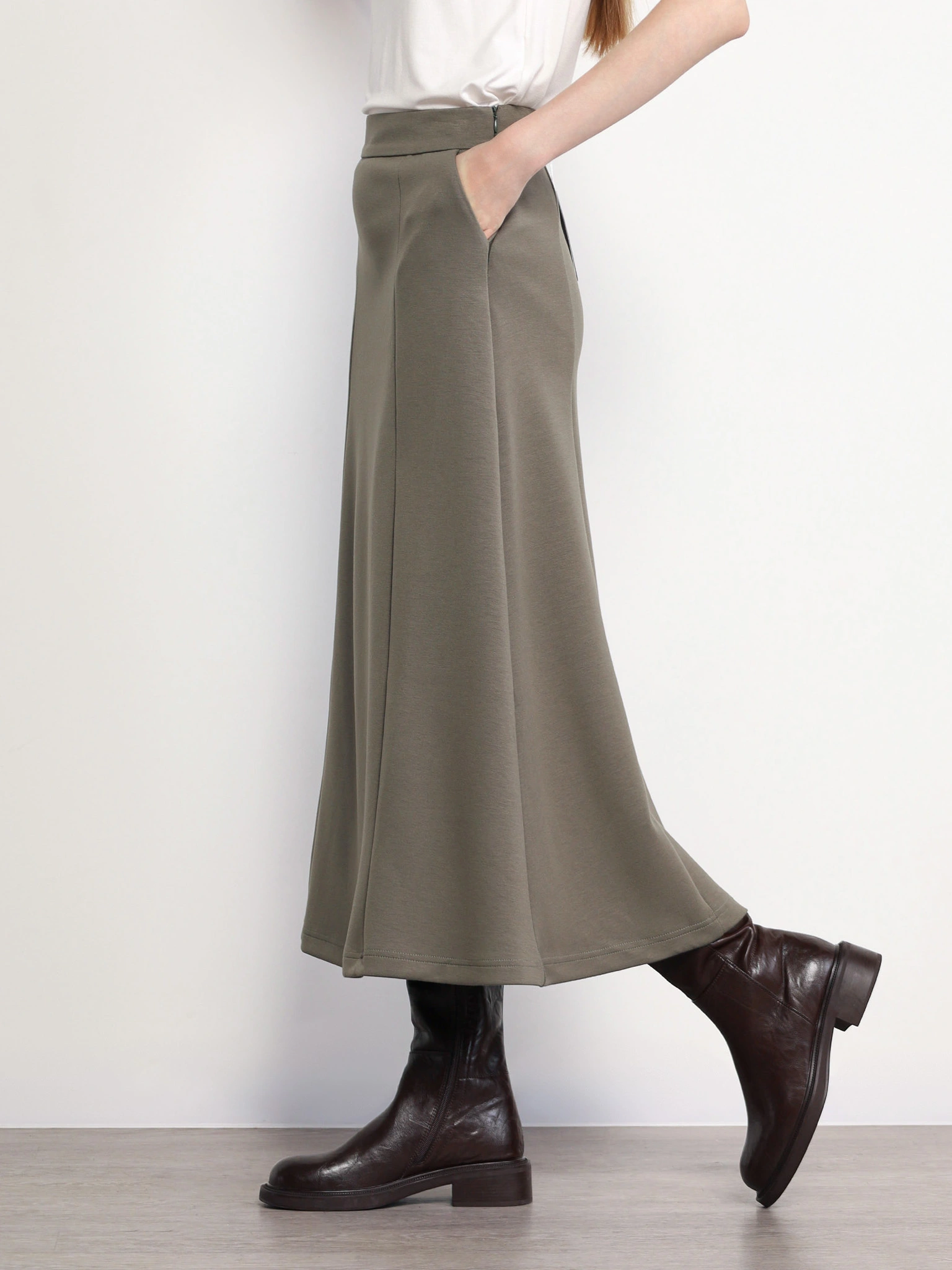 Юбка трикотажная цвета хаки А-силуэта